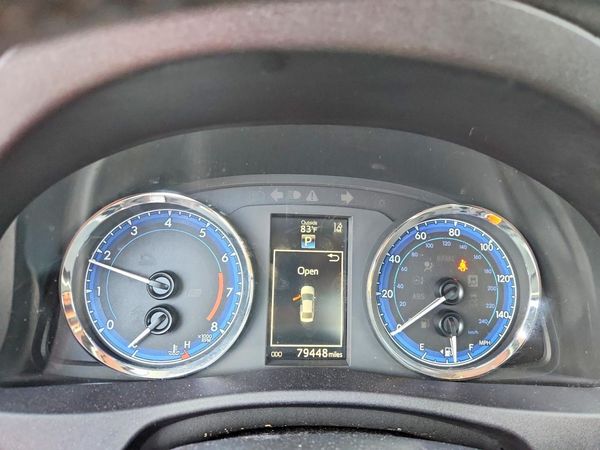 2017 TOYOTA COROLLA
