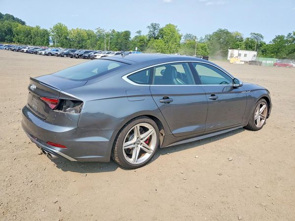 2018 AUDI S5