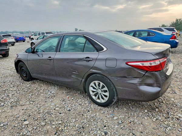 2016 TOYOTA CAMRY