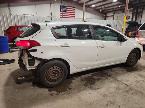 2016 KIA FORTE5 GL (Middle-Low Grade)