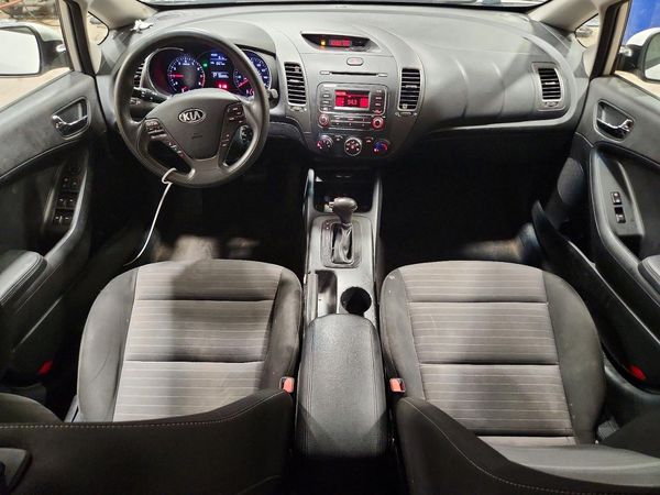 2016 KIA FORTE5 GL (Middle-Low Grade)