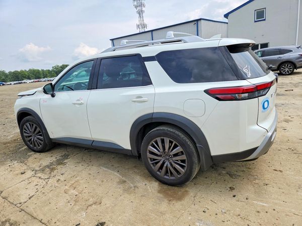 2024 NISSAN PATHFINDER SL