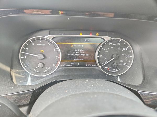 2024 NISSAN PATHFINDER SL