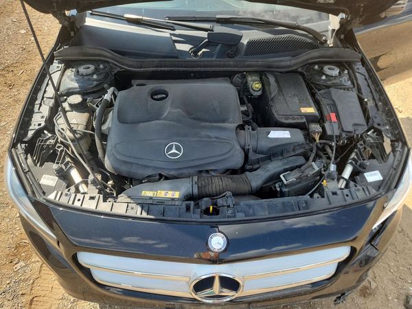 2015 MERCEDES-BENZ GLA