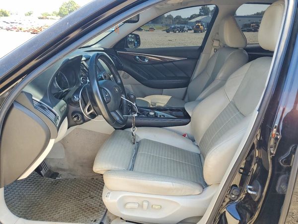 2015 INFINITI Q50 HYBRID