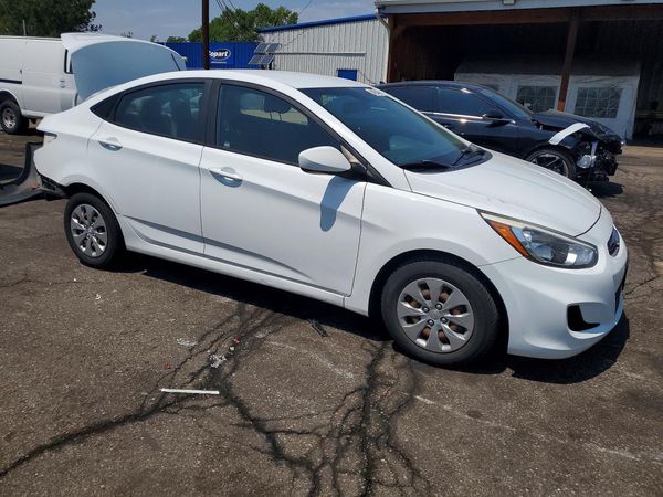2017 HYUNDAI ACCENT SE Base