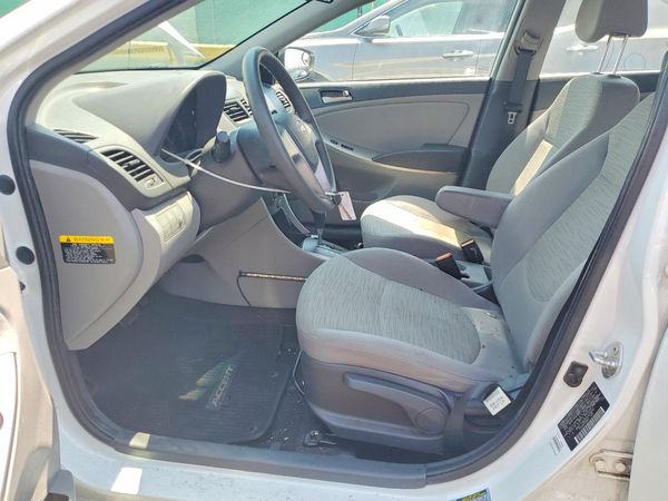 2017 HYUNDAI ACCENT SE Base
