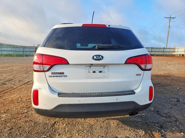 2015 KIA SORENTO GL