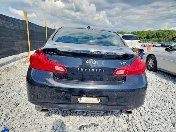 2013 INFINITI G37