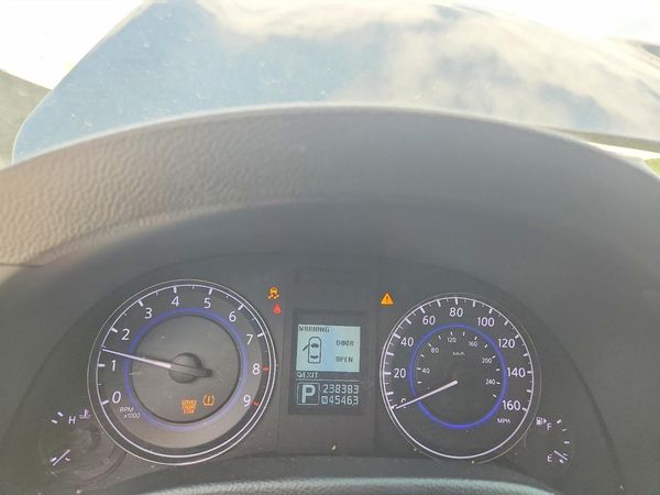 2013 INFINITI G37