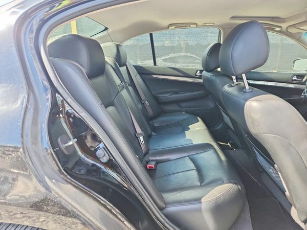 2013 INFINITI G37