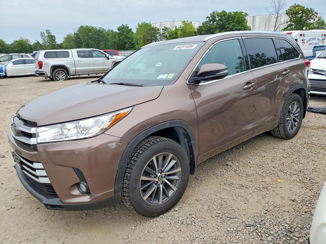 2018 TOYOTA HIGHLANDER