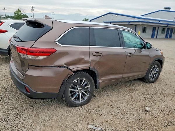 2018 TOYOTA HIGHLANDER
