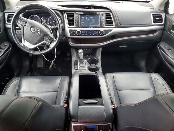 2018 TOYOTA HIGHLANDER
