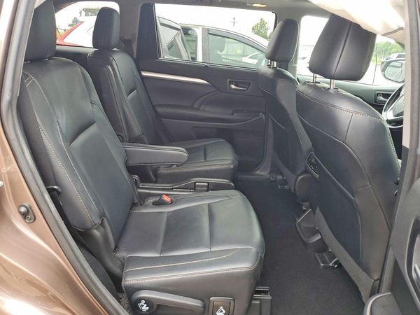 2018 TOYOTA HIGHLANDER