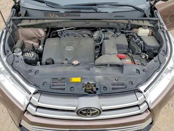 2018 TOYOTA HIGHLANDER