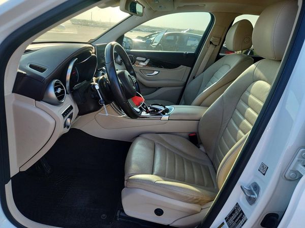 2016 MERCEDES-BENZ GLC GLC300