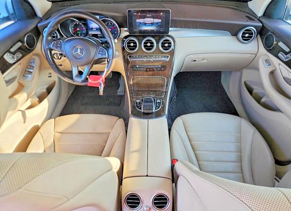 2016 MERCEDES-BENZ GLC GLC300