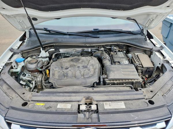 2020 VOLKSWAGEN TIGUAN SE, SEL