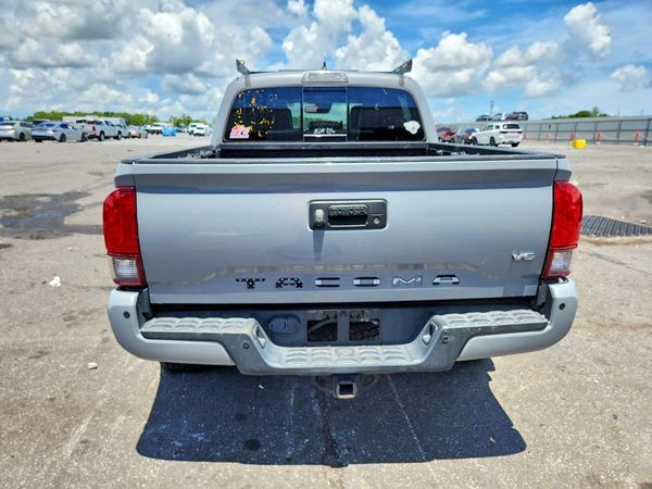 2019 TOYOTA TACOMA SR5