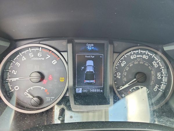 2019 TOYOTA TACOMA SR5