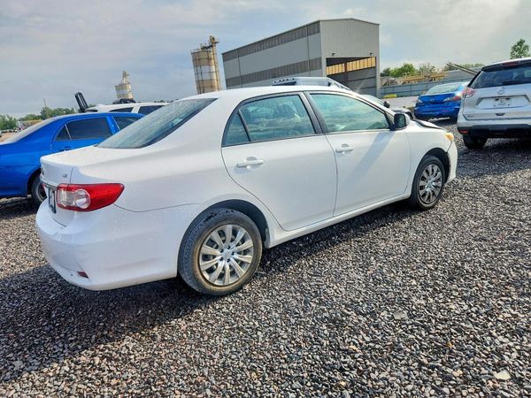 2012 TOYOTA COROLLA