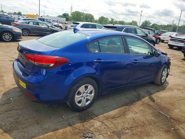 2017 KIA FORTE LX Base