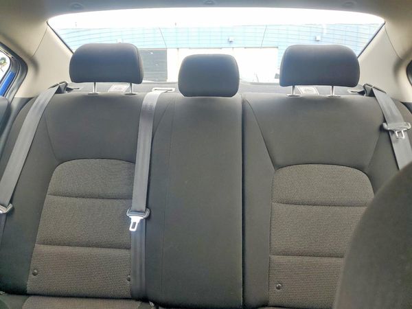 2017 KIA FORTE LX Base