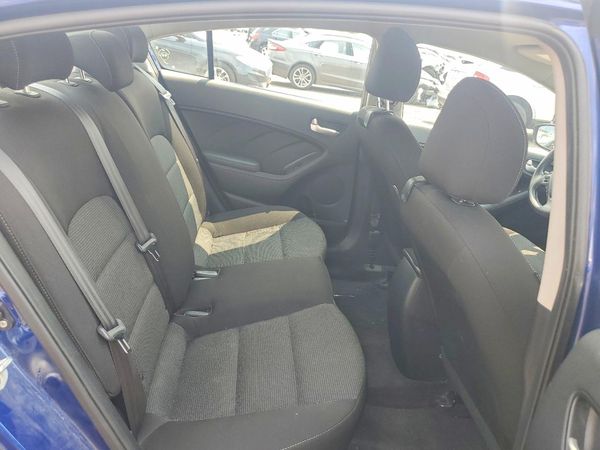 2017 KIA FORTE LX Base