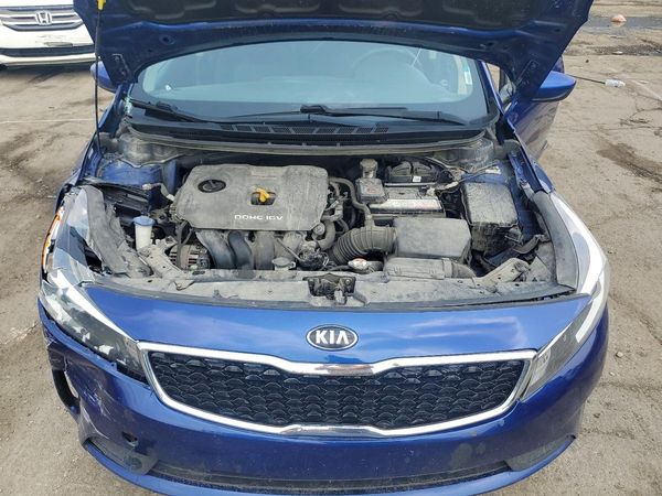 2017 KIA FORTE LX Base