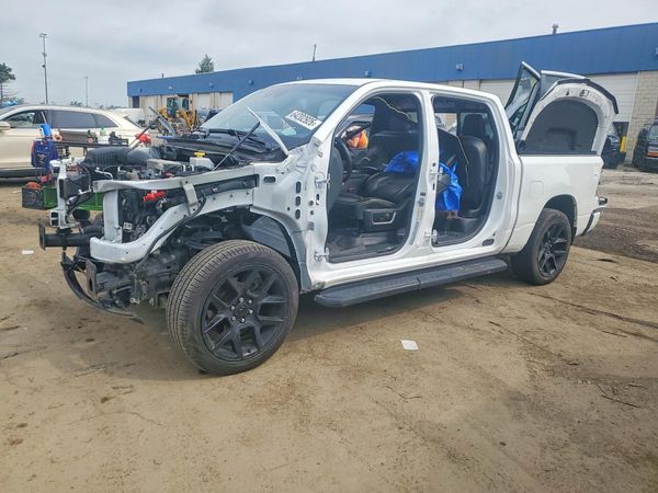 2023 RAM 1500 Laramie — Front 3/4