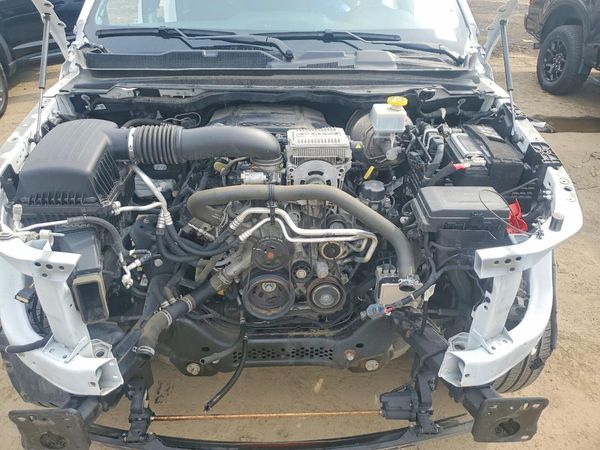 2023 RAM 1500 Laramie — Engine bay