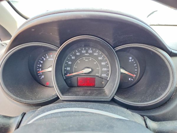 2013 KIA RIO LX