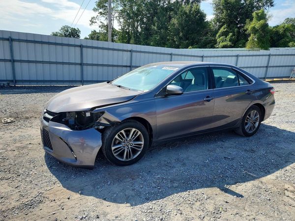 2016 TOYOTA CAMRY