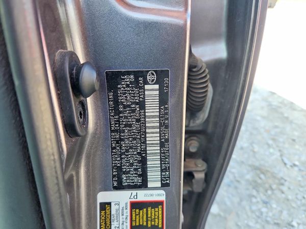 2016 TOYOTA CAMRY