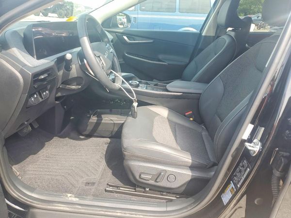 2024 KIA EV6 Light, Wind