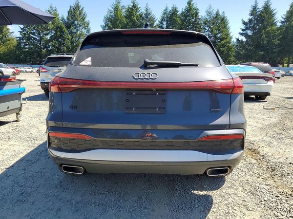 2025 AUDI Q5 quattro Premium Plus