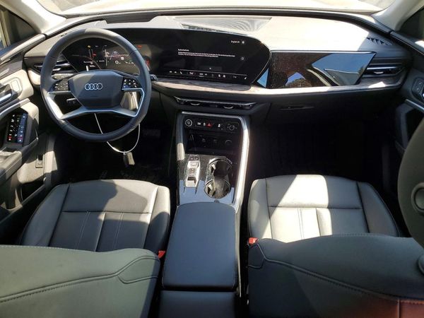 2025 AUDI Q5 quattro Premium Plus