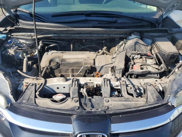 2015 HONDA CRV LX