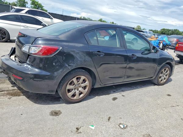 2013 MAZDA 3 SV/Base