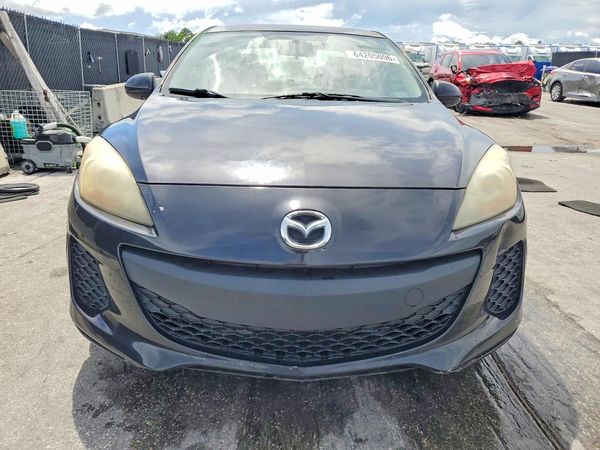 2013 MAZDA 3 SV/Base