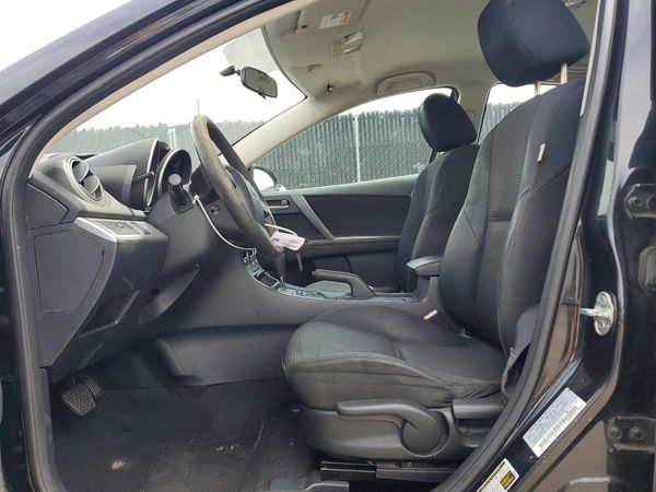 2013 MAZDA 3 SV/Base