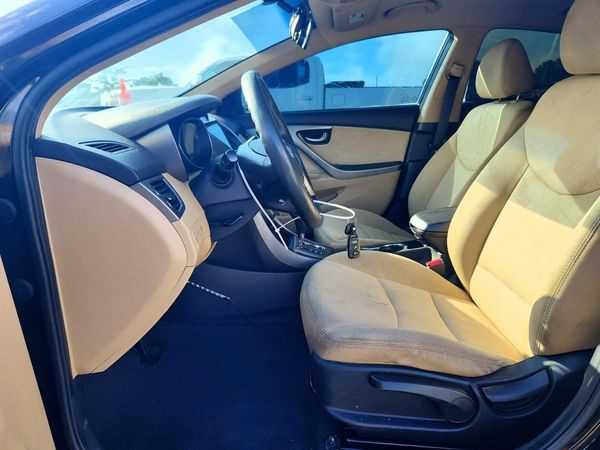 2013 HYUNDAI ELANTRA