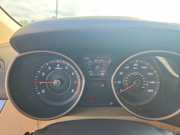 2013 HYUNDAI ELANTRA