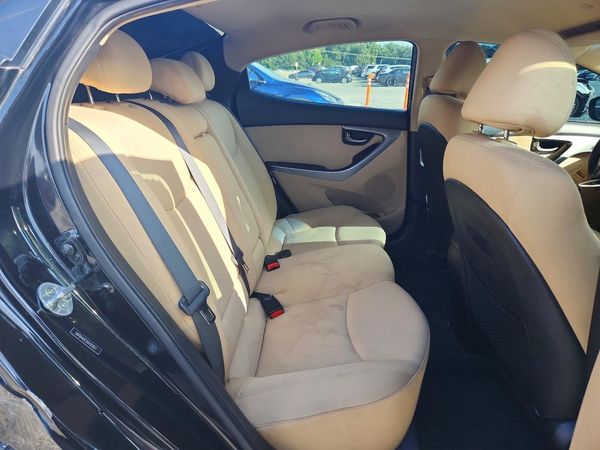 2013 HYUNDAI ELANTRA
