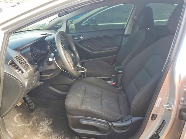 2014 KIA FORTE LX