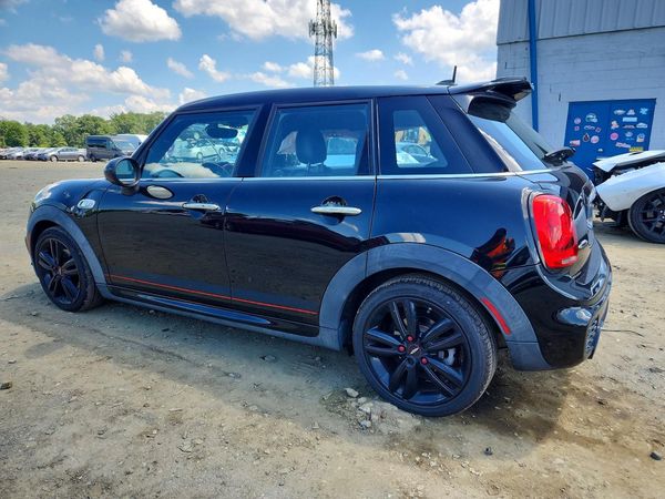 2018 MINI COOPER