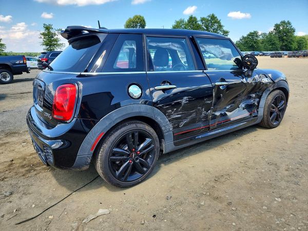 2018 MINI COOPER
