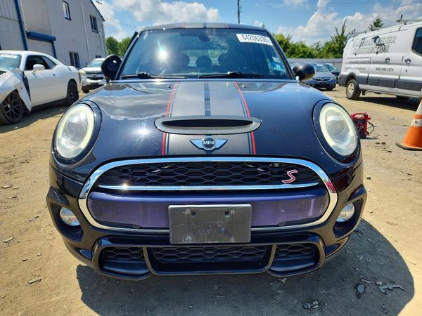 2018 MINI COOPER