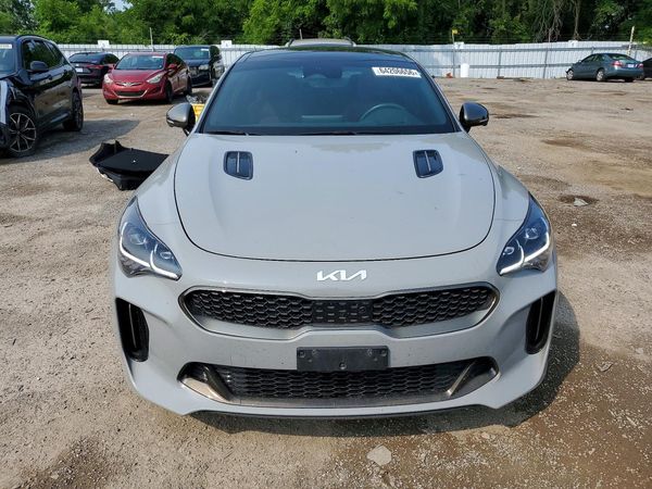 2022 KIA STINGER GT2